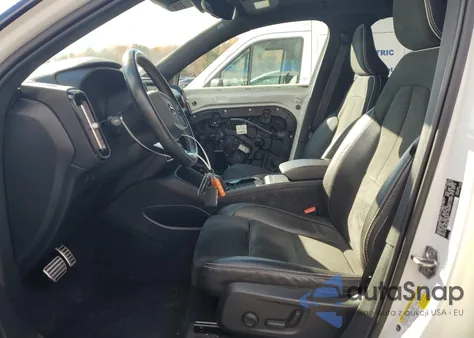 2021 Volvo Xc40 Recharge from USA, damaged, VIN YV4ED3UR6M2528055